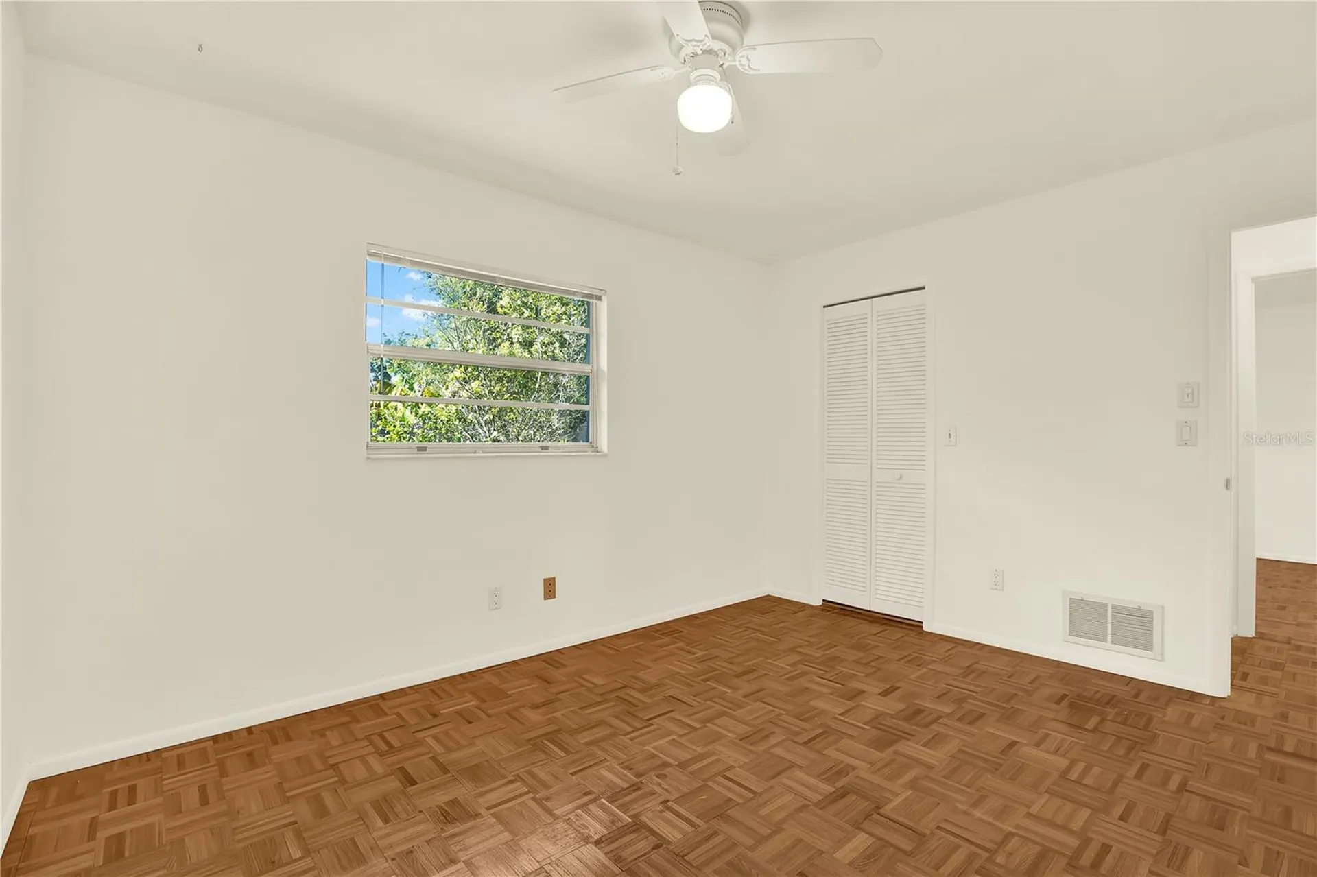 2670 Red Oak Court Clearwater FL 33761