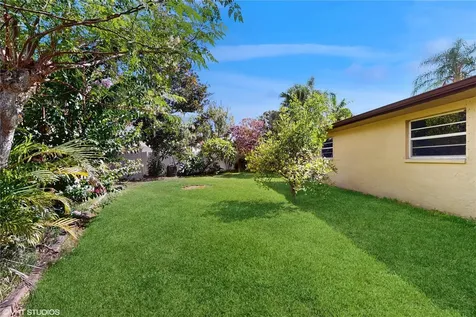 2670 Red Oak Court Clearwater FL 33761