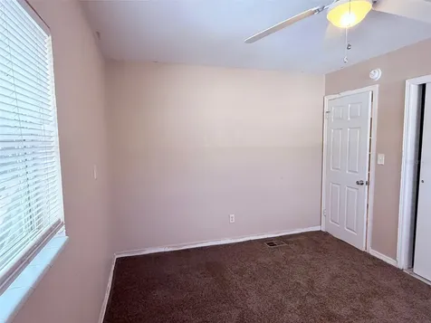 986 22nd Avenue S St Petersburg FL 33705