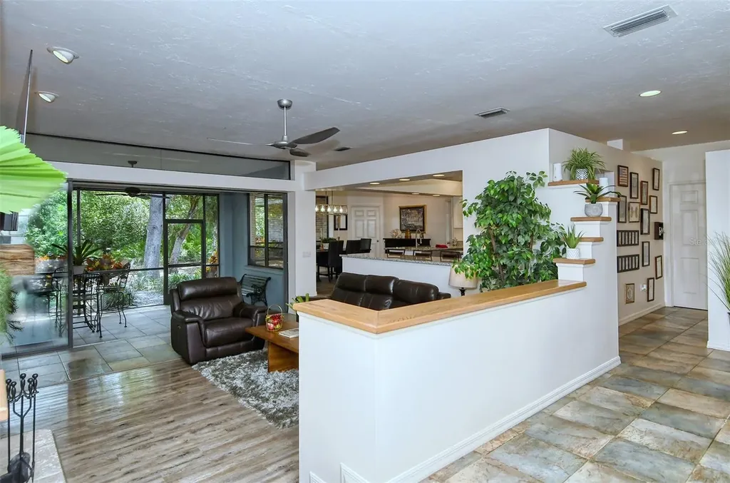4855 Hoyer Drive Sarasota FL 34241