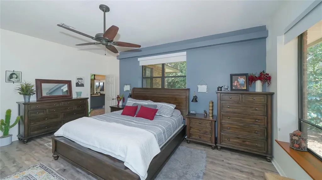 4855 Hoyer Drive Sarasota FL 34241