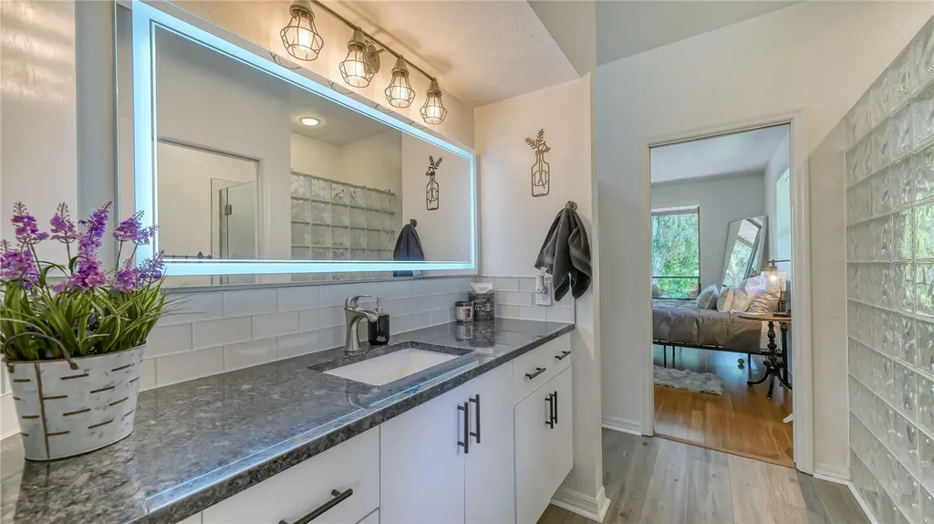 4855 Hoyer Drive Sarasota FL 34241