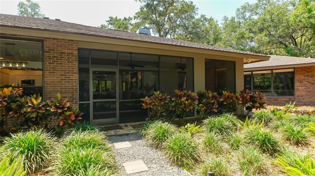 4855 Hoyer Drive Sarasota FL 34241
