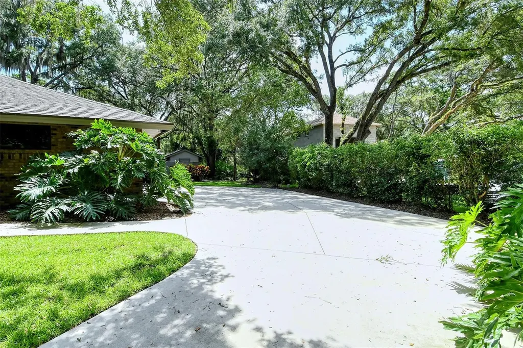 4855 Hoyer Drive Sarasota FL 34241