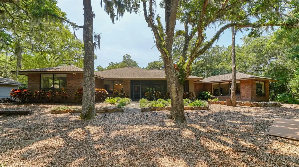 4855 Hoyer Drive Sarasota FL 34241