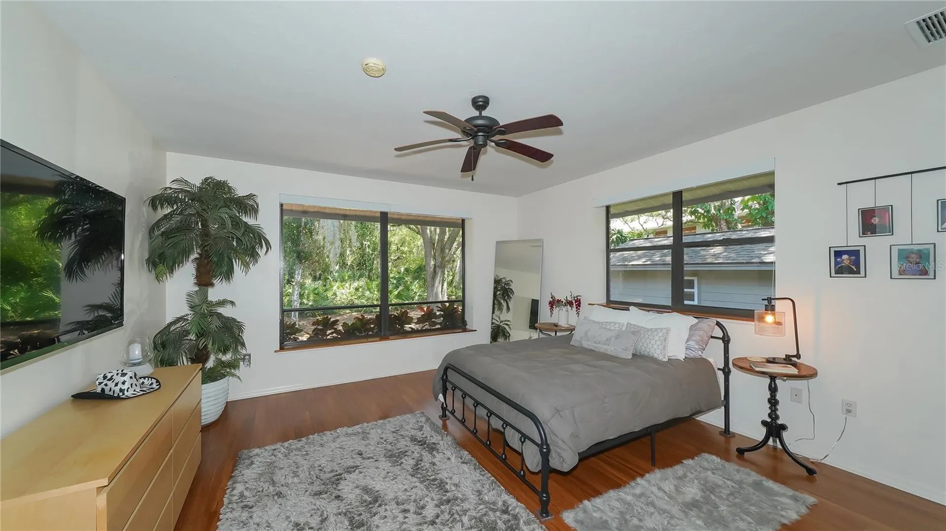 4855 Hoyer Drive Sarasota FL 34241