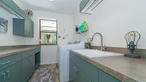 4855 Hoyer Drive Sarasota FL 34241