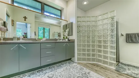 4855 Hoyer Drive Sarasota FL 34241