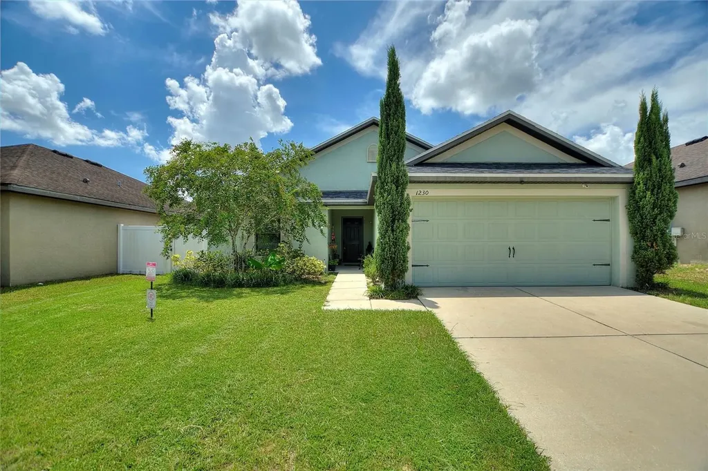 1230 Woodlark Drive Haines City FL 33844