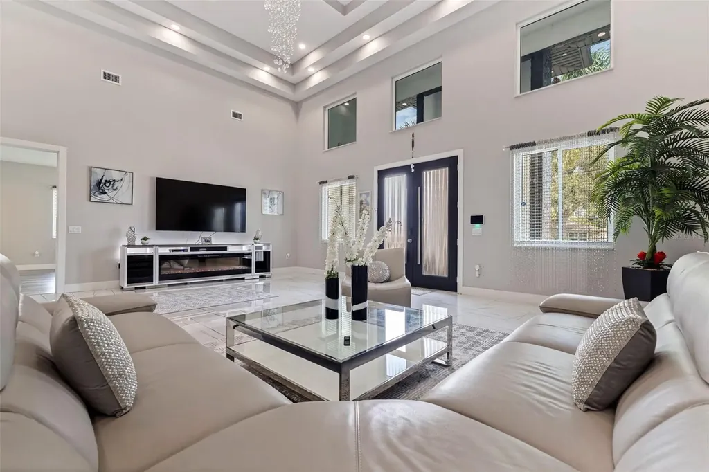 6396 18th Street N St Petersburg FL 33702