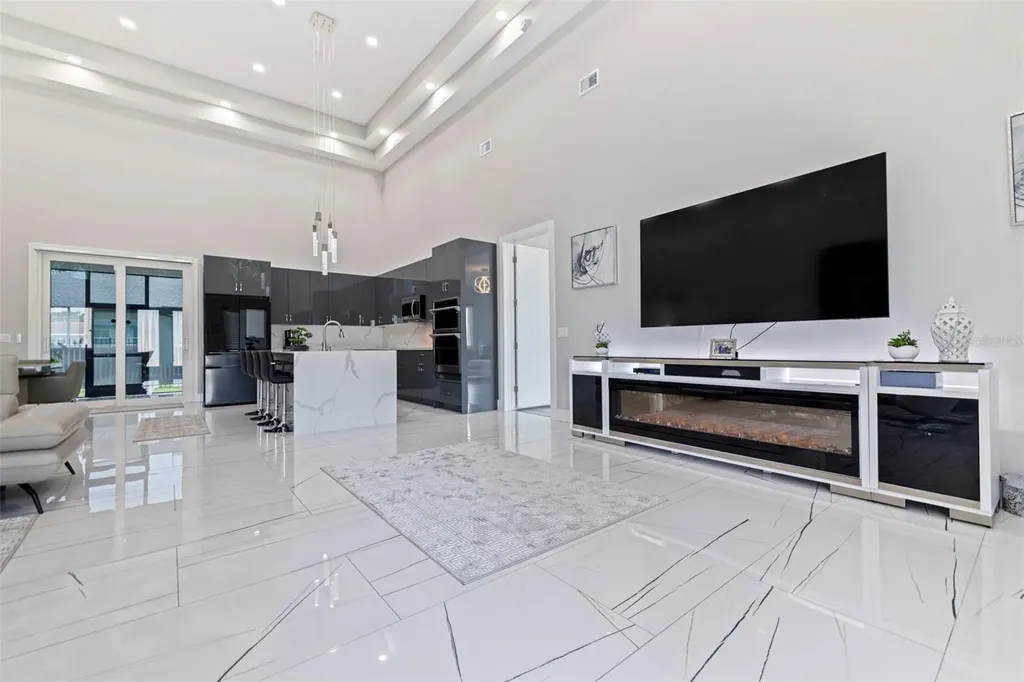 6396 18th Street N St Petersburg FL 33702