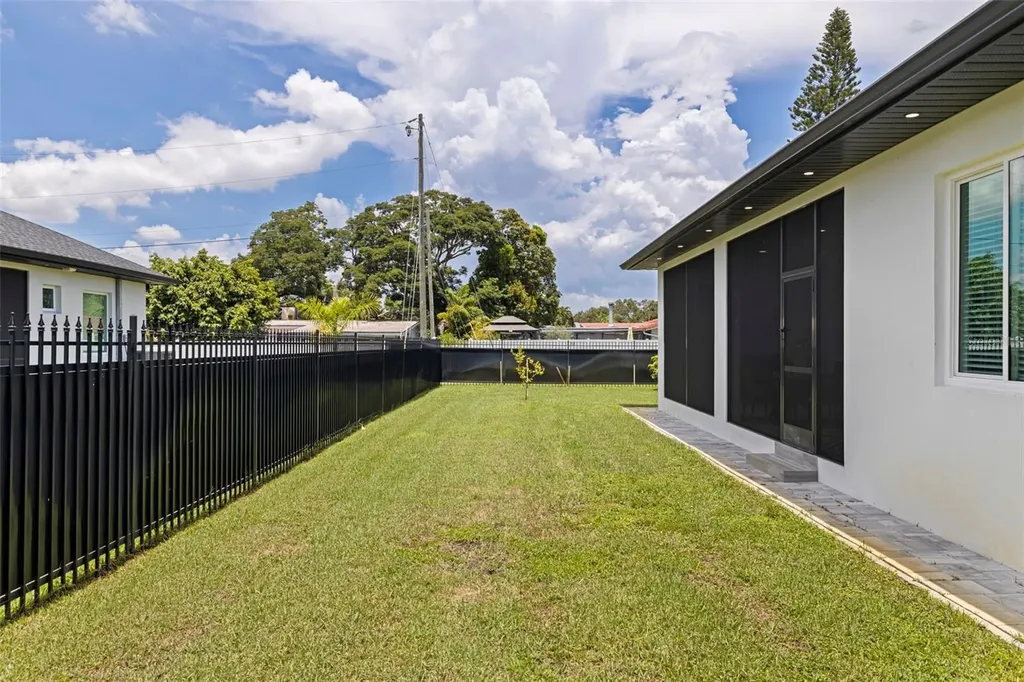 6396 18th Street N St Petersburg FL 33702