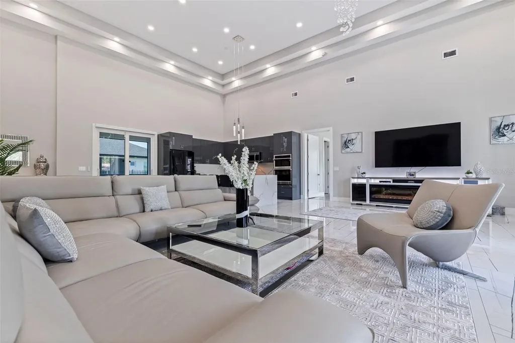 6396 18th Street N St Petersburg FL 33702