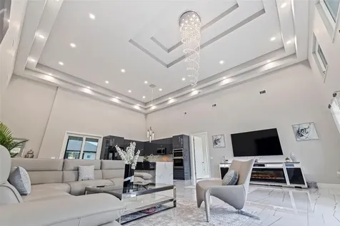 6396 18th Street N St Petersburg FL 33702