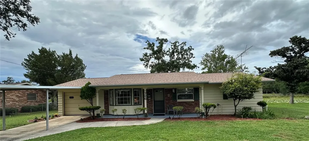 726 Scenic Street Leesburg FL 34748