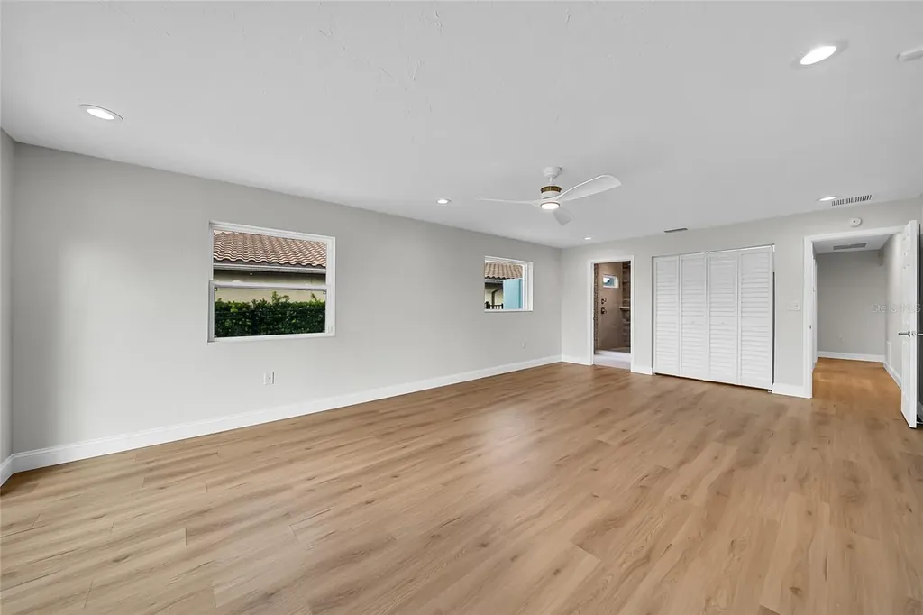 2025 Michigan Avenue NE St Petersburg FL 33703