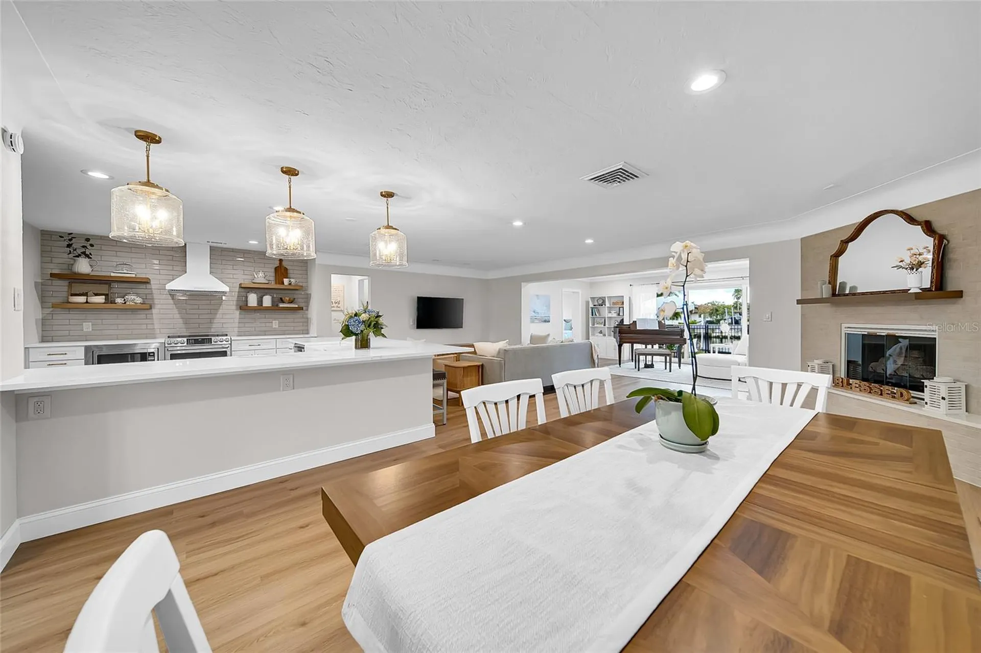 2025 Michigan Avenue NE St Petersburg FL 33703