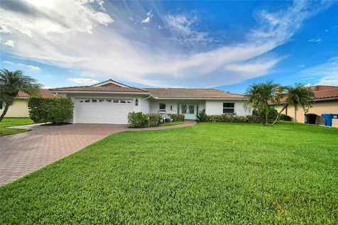 2025 Michigan Avenue NE St Petersburg FL 33703