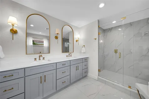 2025 Michigan Avenue NE St Petersburg FL 33703