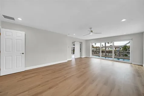 2025 Michigan Avenue NE St Petersburg FL 33703
