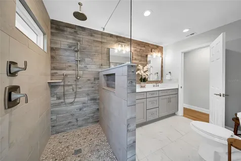 2025 Michigan Avenue NE St Petersburg FL 33703