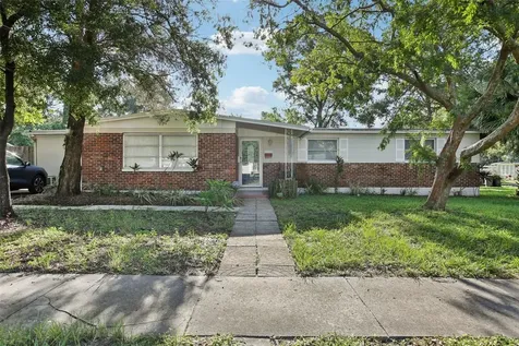 9801 Forest Hills Drive Tampa FL 33612