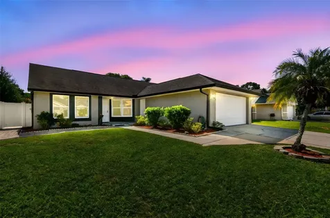 8725 Mcadam Place Tampa FL 33634
