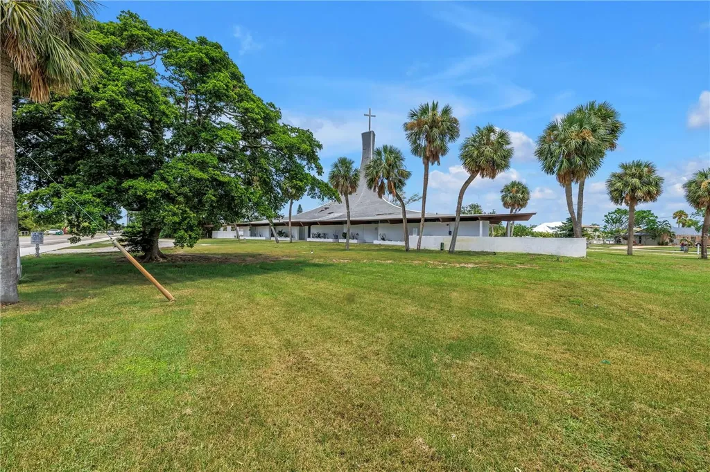 6608 Marina Drive Holmes Beach FL 34217