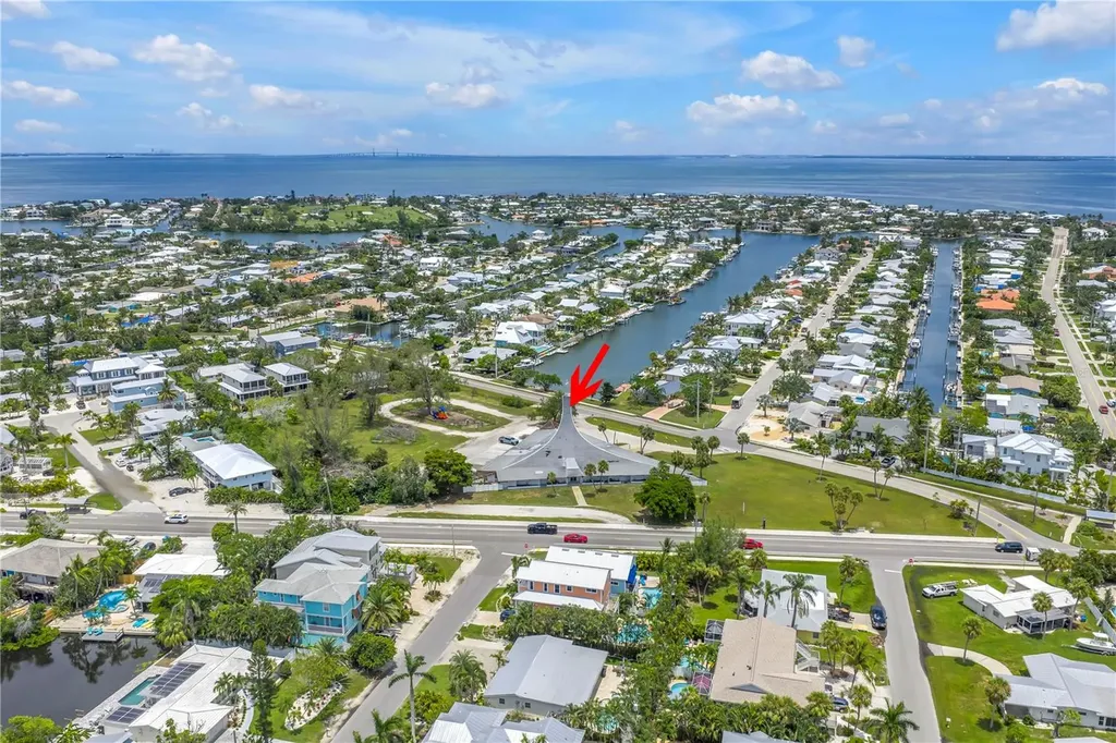 6608 Marina Drive Holmes Beach FL 34217