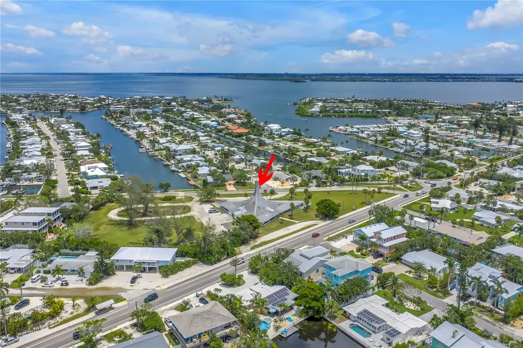 6608 Marina Drive Holmes Beach FL 34217