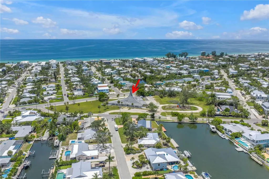 6608 Marina Drive Holmes Beach FL 34217