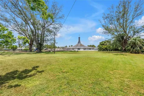 6608 Marina Drive Holmes Beach FL 34217