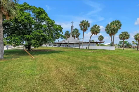 6608 Marina Drive Holmes Beach FL 34217