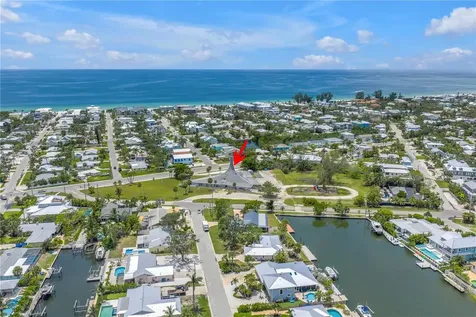 6608 Marina Drive Holmes Beach FL 34217