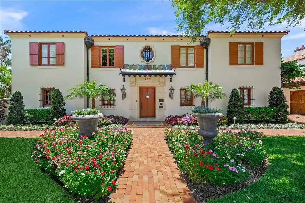 139 S Washington Drive Sarasota FL 34236