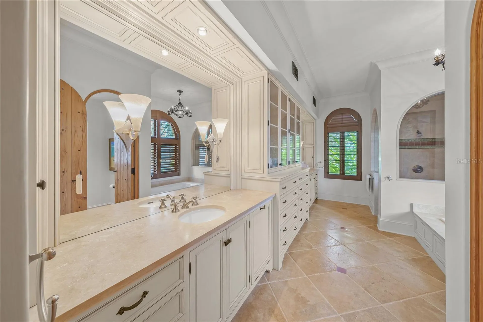 139 S Washington Drive Sarasota FL 34236