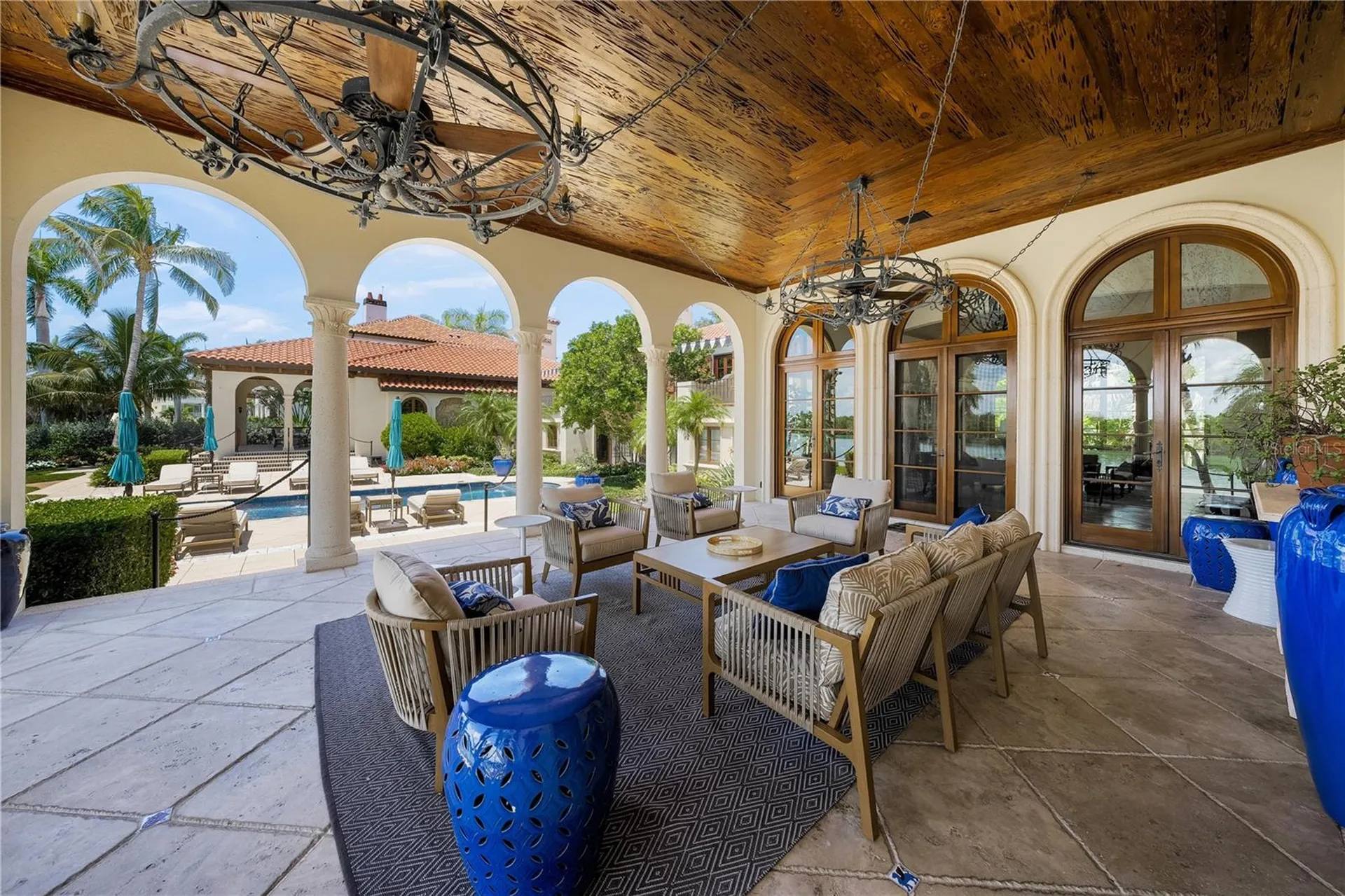 139 S Washington Drive Sarasota FL 34236