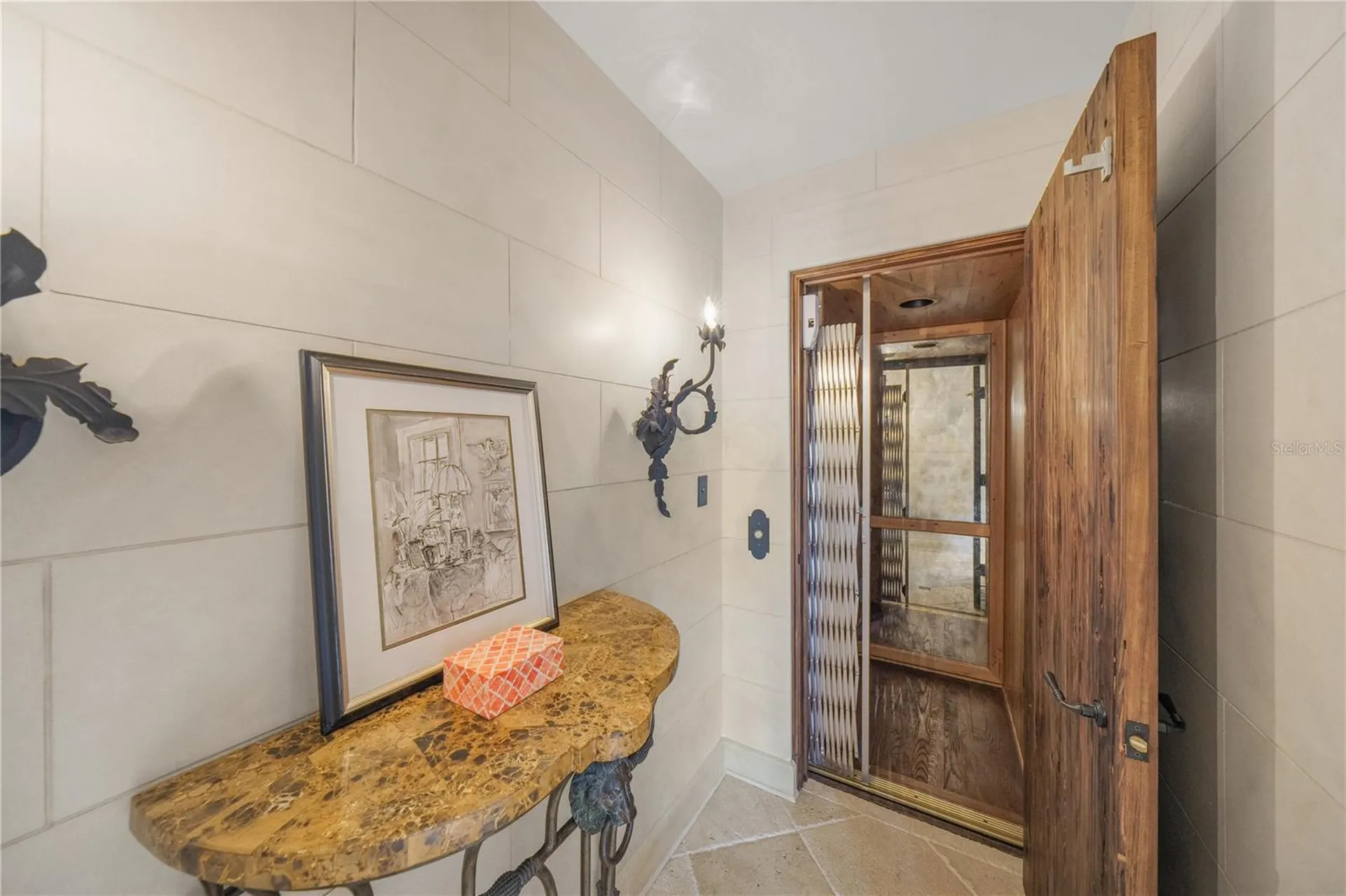 139 S Washington Drive Sarasota FL 34236