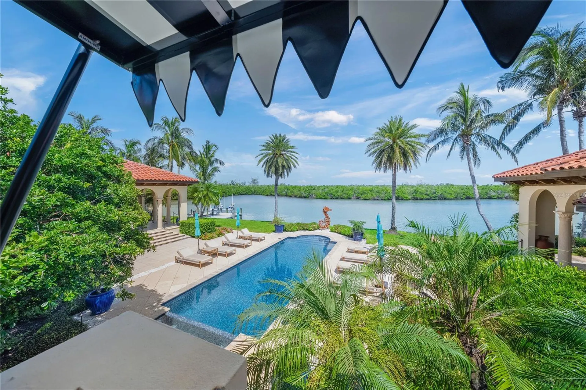 139 S Washington Drive Sarasota FL 34236