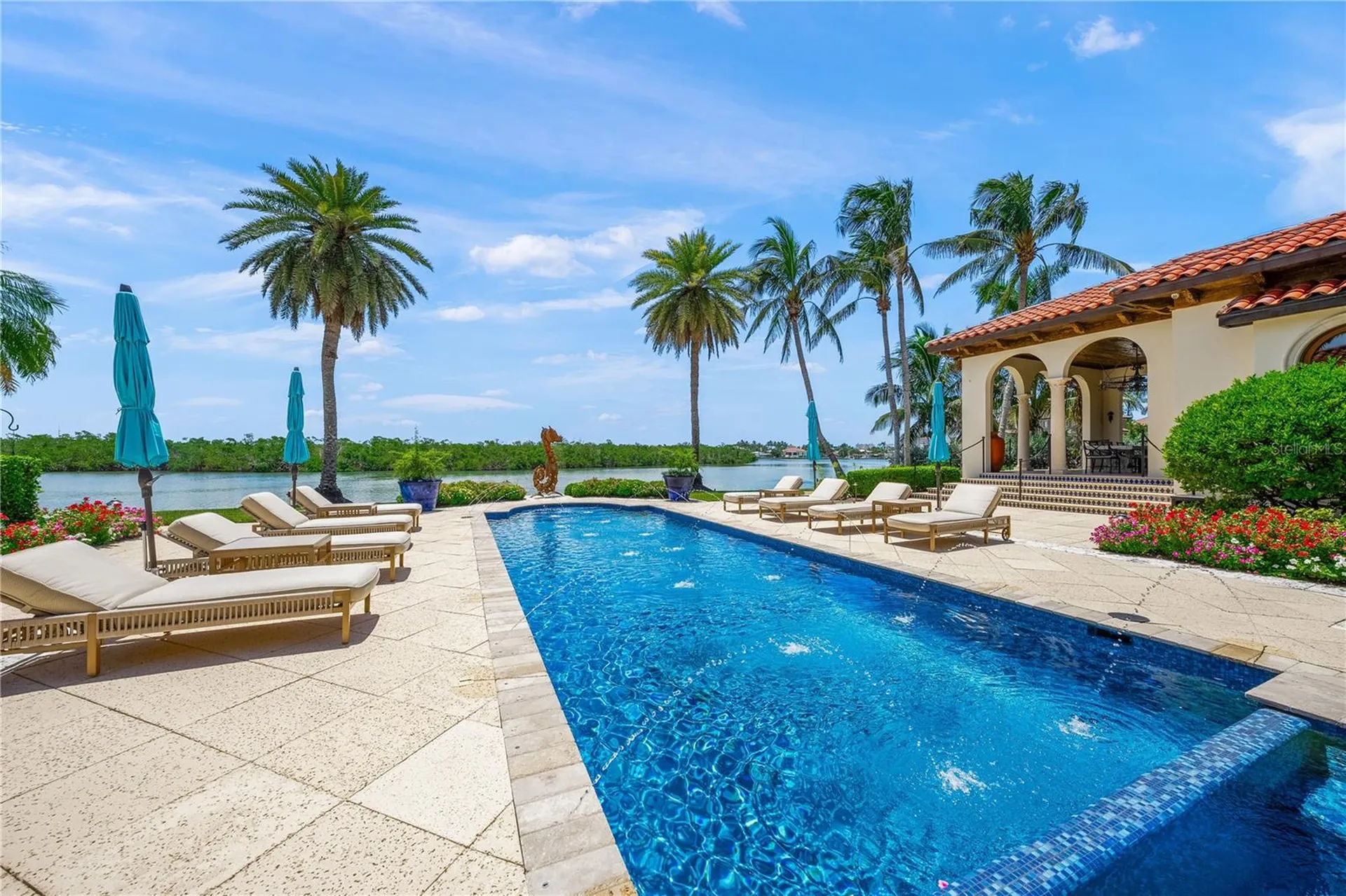 139 S Washington Drive Sarasota FL 34236