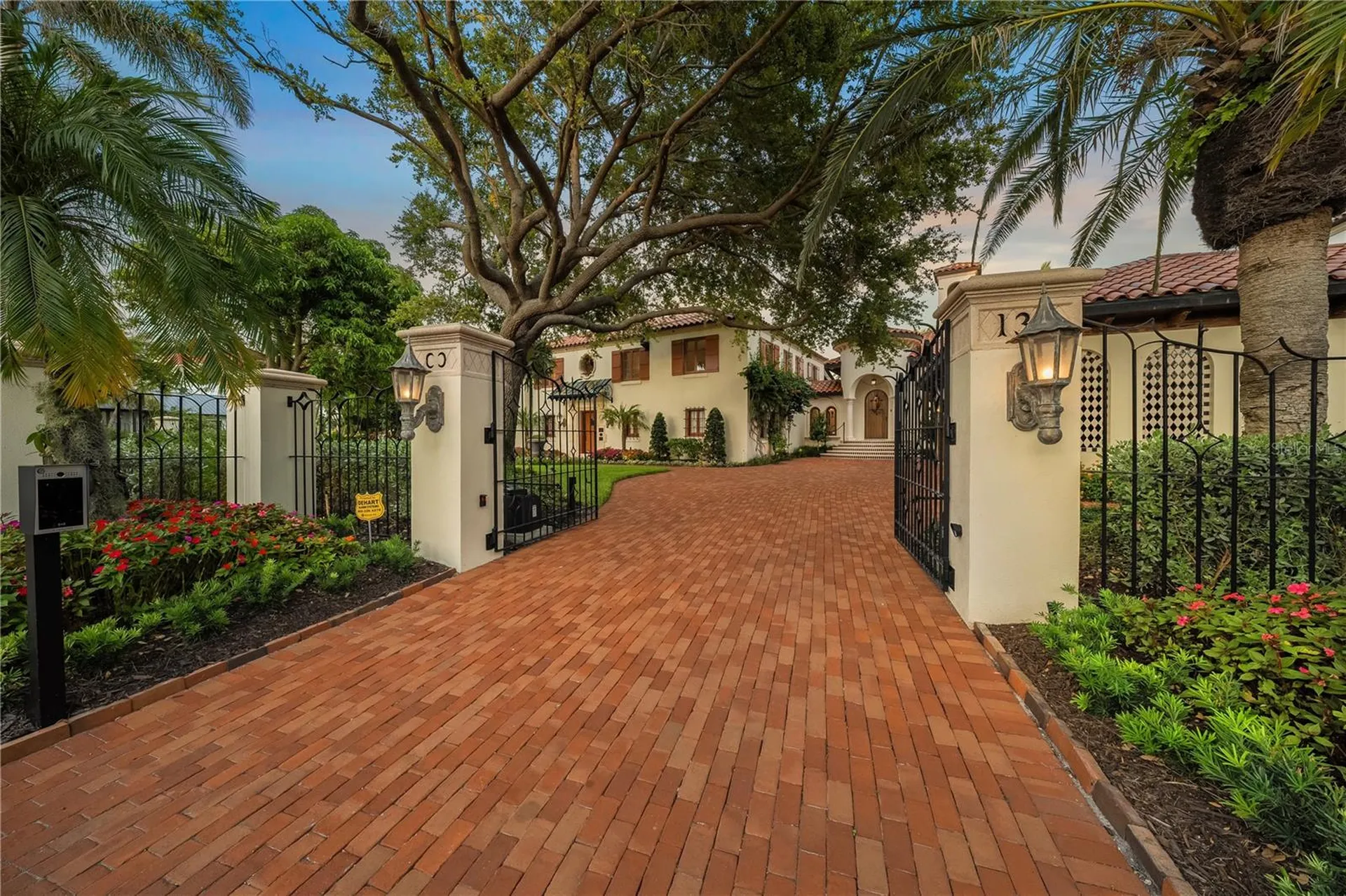 139 S Washington Drive Sarasota FL 34236