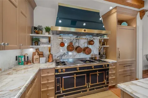 139 S Washington Drive Sarasota FL 34236