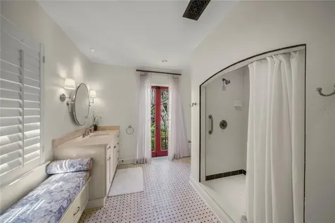 139 S Washington Drive Sarasota FL 34236