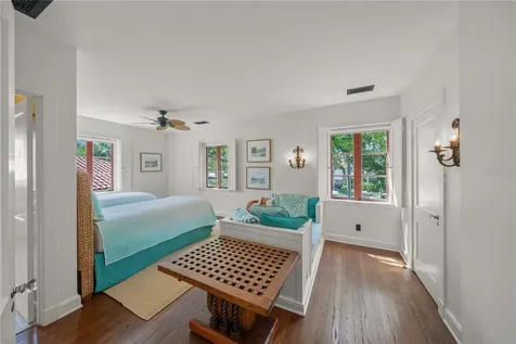 139 S Washington Drive Sarasota FL 34236