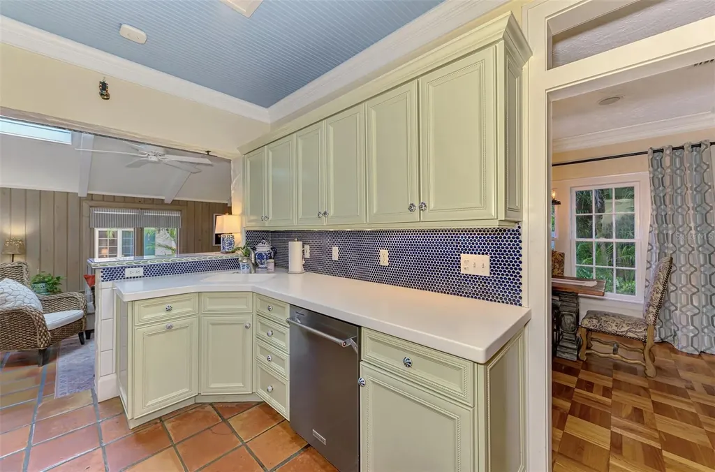 3838 Flores Avenue Sarasota FL 34239
