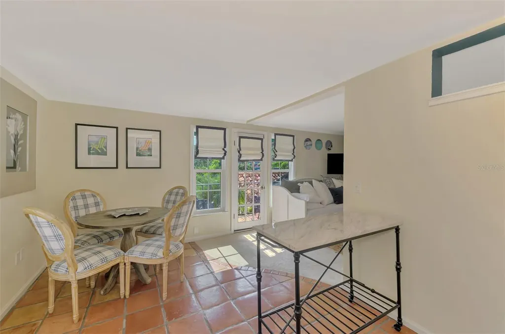 3838 Flores Avenue Sarasota FL 34239