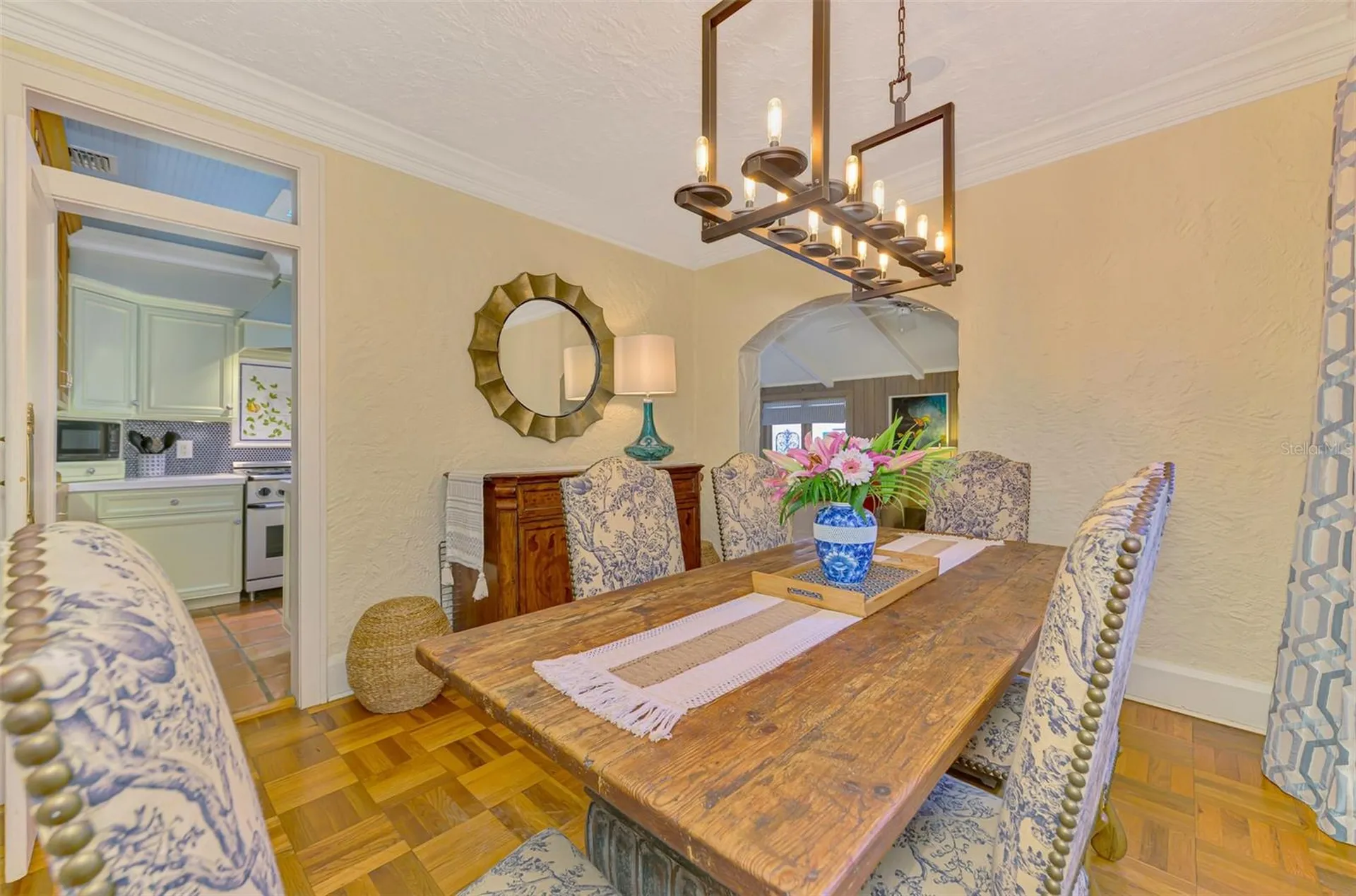 3838 Flores Avenue Sarasota FL 34239