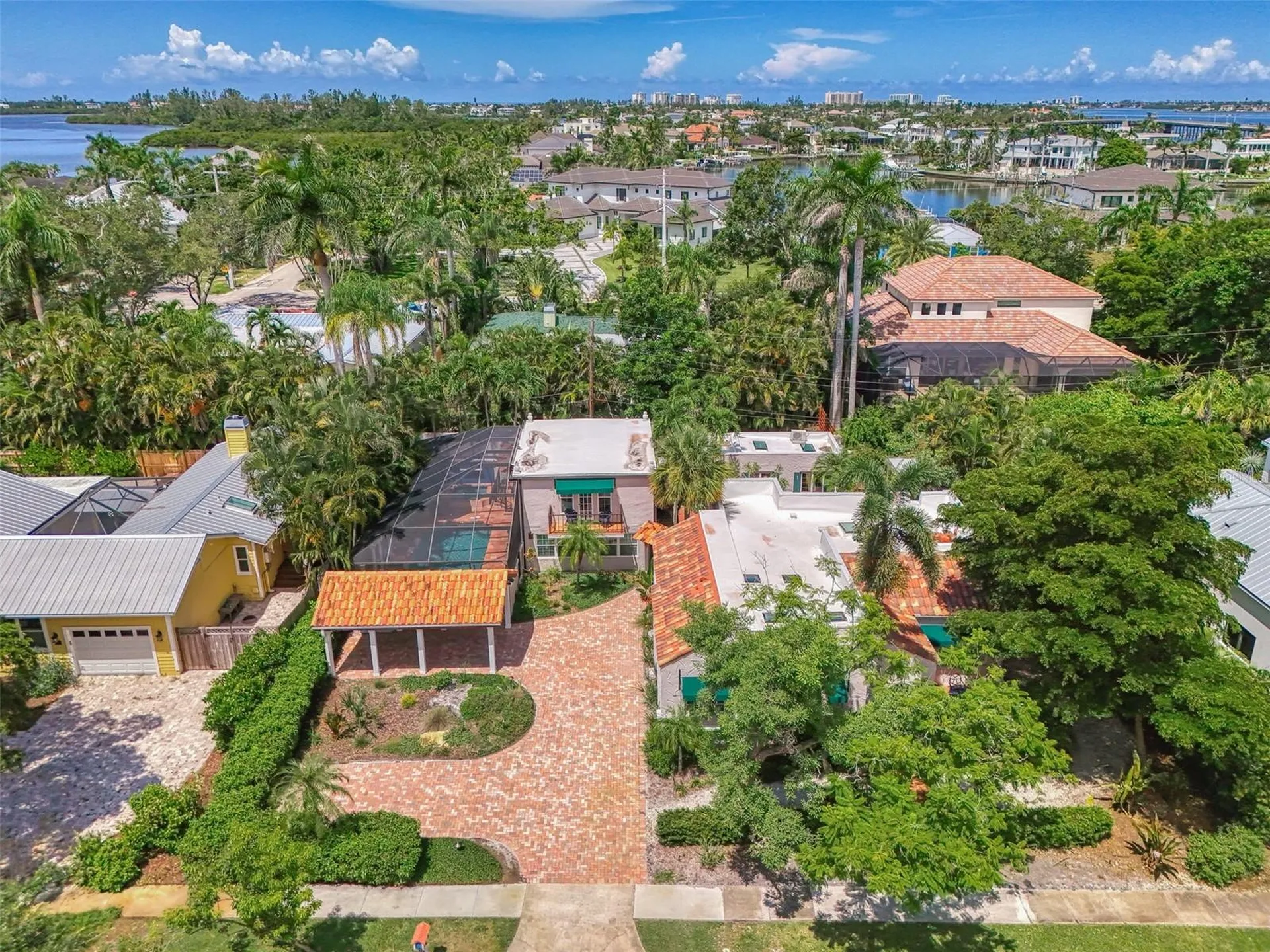 3838 Flores Avenue Sarasota FL 34239