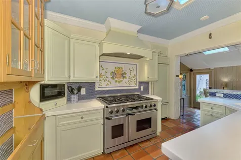 3838 Flores Avenue Sarasota FL 34239