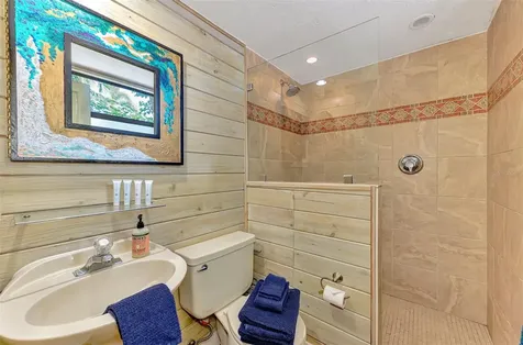 3838 Flores Avenue Sarasota FL 34239